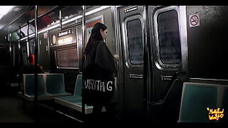 Stranger seduced me on the subway for my contact info