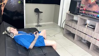 I Seduce My Gamer Stepbrother Until I Convince Him to Eat My Pussy and Give Me to Drink His Semen - Katty Blake