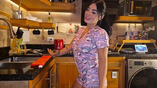 REAL NEWLYWED COUPLE FUCK IN IN-LAWS' KITCHEN