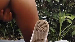 Comendo a sua buceta no parque nacional 