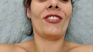 Casada tirou a camisinha do meu pau e mandou eu