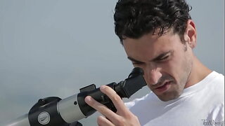 Ryan Devours Teal Conrad's Succulent Boobs &秘密!