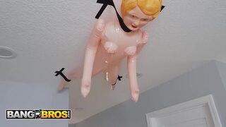 BANGBROS - Cubbi Thompson & Katalina Kyle Sneak In For A Christmas Threesome With Johnny