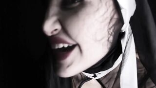 Diva del Tubo is a dark nun