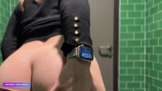 HILDE_FRENCH- POV FUCKING A STRANGER IN A BURGER KING