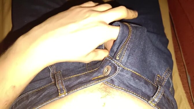 A guy wanks to a filthy scene 