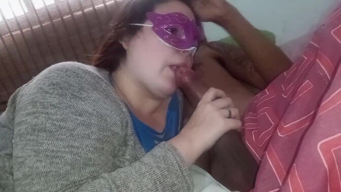 Addicted wife gives head to big-dicked man