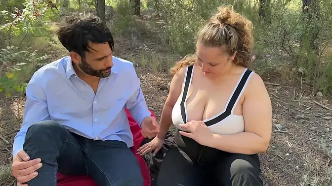 Alicieuse Finds Comfort In The Forest