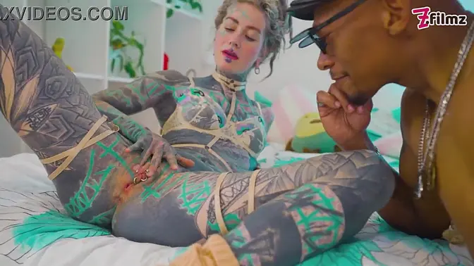 Alternative babe goes deepthroat on BBC and takes rough anal