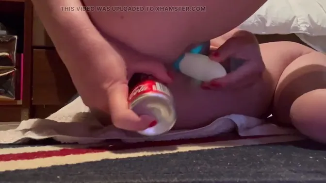 Amateur girl gets double penetration orgasm with sex toys