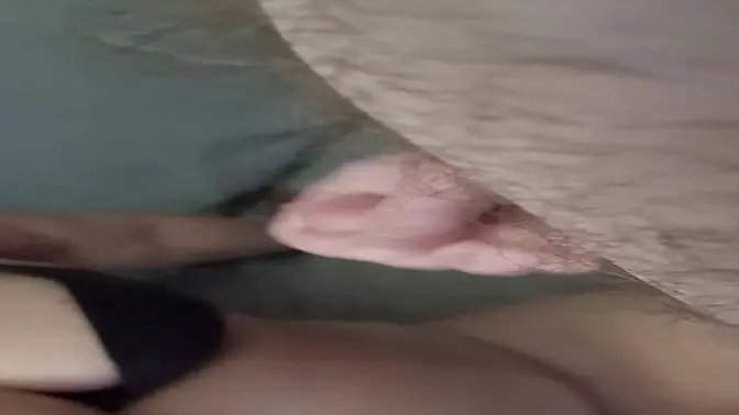 Amateur housewife gives a deepthroat blowjob and gets a facial