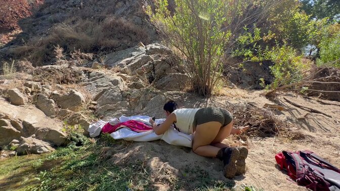 Amateur Latina MILF gives a daring and sloppy blowjob to a lucky stranger