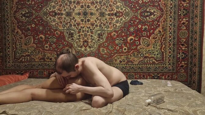 Amateur Russian GF plays with big anal toy in homemade video