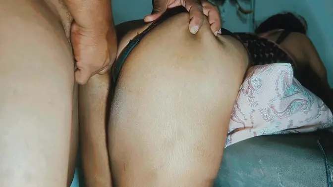 Amateur wife with big ass gets fucked in the ass