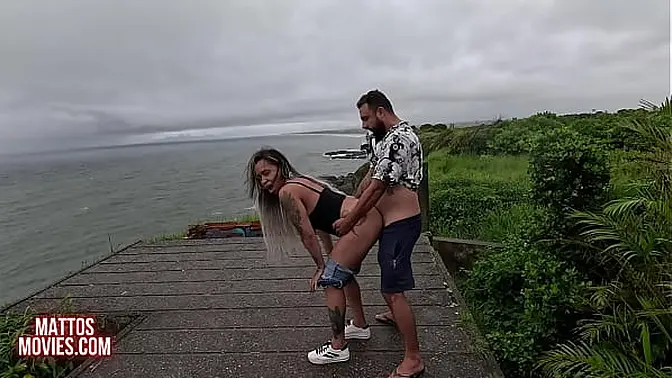 Anne's big ass and wet fuck at beach - surprise black cumshot