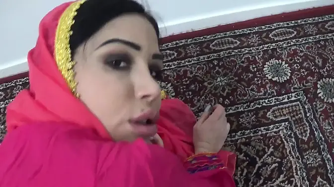 Arab MILF big ass fucks 18-year-old boyfriend