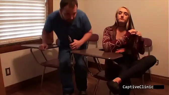 Asian beauty Mina gets her ass spread while Amy watches