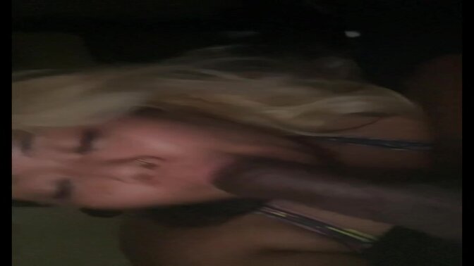 Asians get wild in a leaky public bathroom