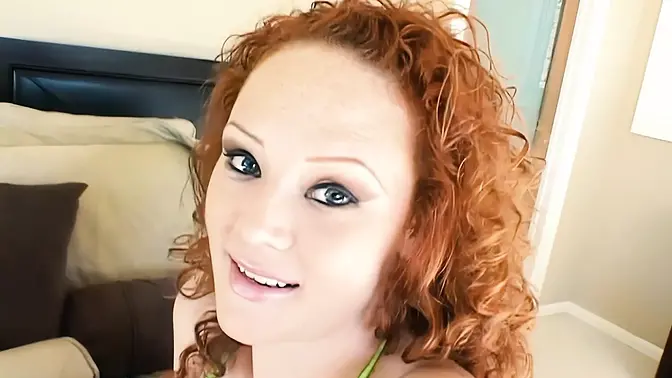 Audrey Hollander: Ass-loving hottie blows and takes toys