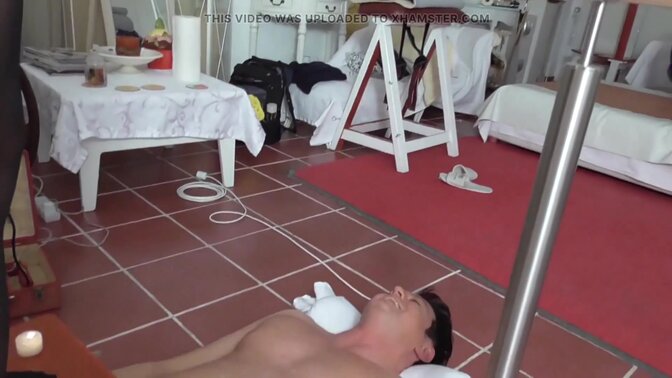 Austria's Goddess of CBT takes control as Electro Slave