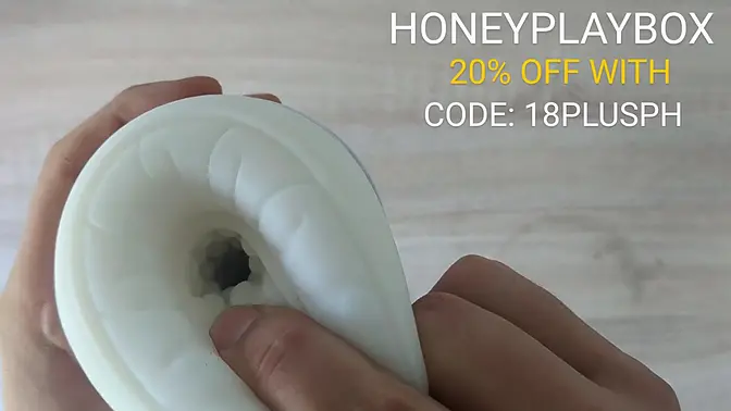 Automatic Blowjob Machine - Honeyplay Box - Hands Free Fun