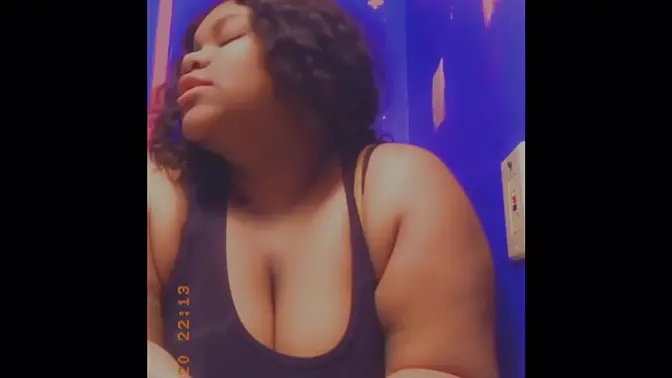 BBW babe Alita Angel sucks cock in bathroom