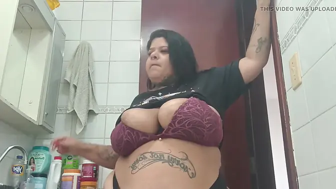BBW MILF smokes and gets banged in the bathroom