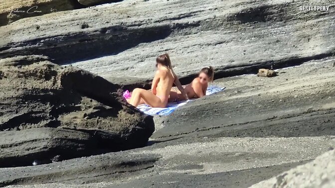 Beach Dickinson and his big dick make an impression on two naked girls