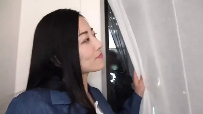 Beautiful curvy model shows off big tits and legs