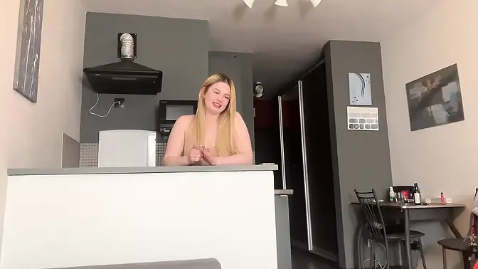 Big Ass Blonde Babe Sucks My Bigger Cock