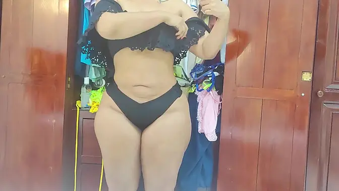 Big-assed stepsister teases with provocative clothes