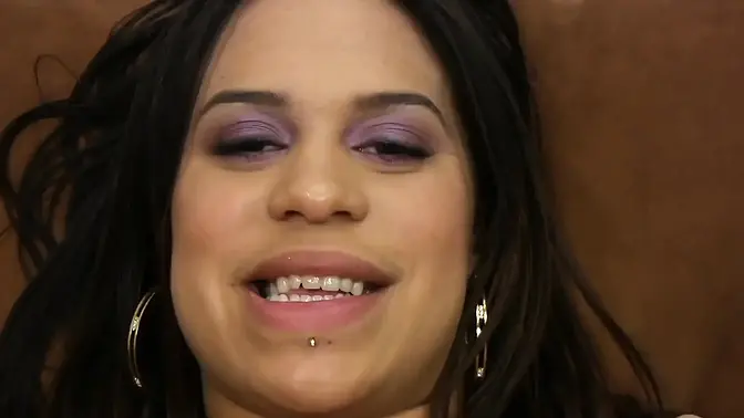 Big Butt Babe Gets Pounded Hard and Deep