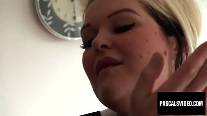 Big-chested British babe fulfills maledom's desires in hardcore bondage scene