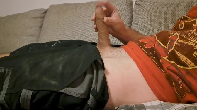 Big Cocked Amateur Masturbates and Cums on His Pants at Work