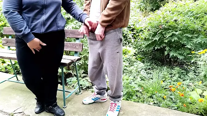 Big-titted MILF mom gets doggy style and a cumshot