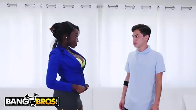 Black MILF Osa Lovely deepthroats her hung boyfriend