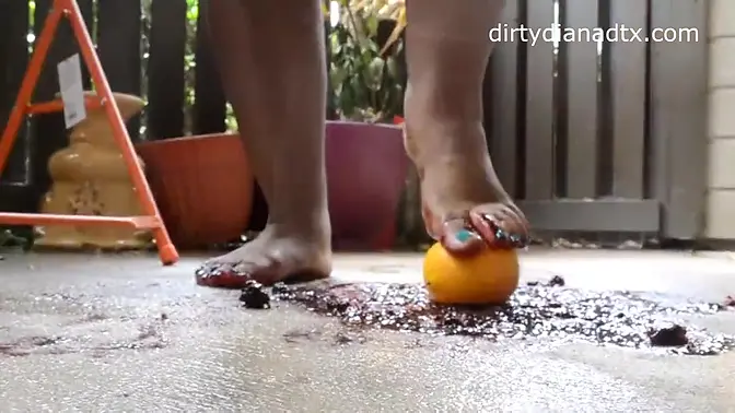 Blacked stud crushes juicy fruit on curvy sole's fat ass