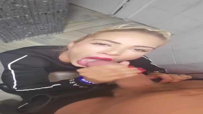 Blonde bimba gives sloppy blowjobs and gets fucked hard in public toilet