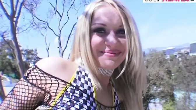 Blonde cutie gets double-fucked and squirts