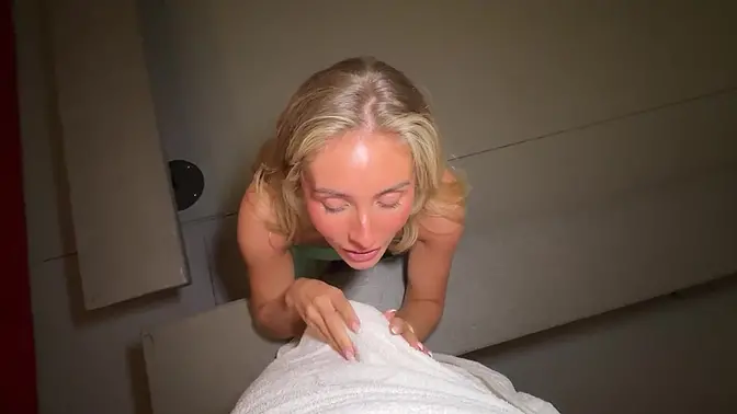 Blonde Slut Gets Fucked Raw by Huge Stranger in Coed Gym Locker Room