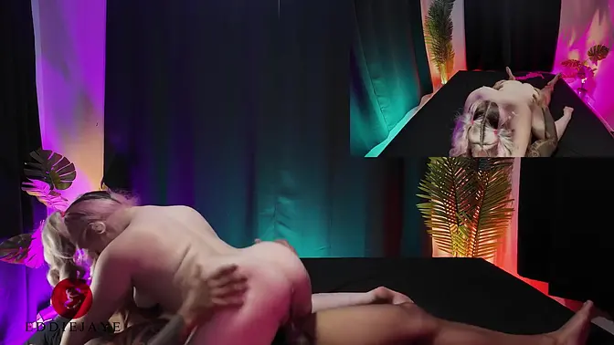 Blonde Teen Lil Eva Nyx Gets Deep Creampie