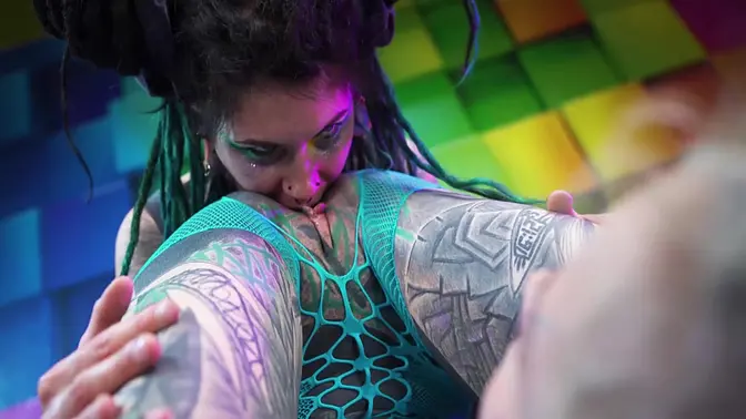 Bound by Lust: Anuskatzz Surrenders to Illuz’s Sinful Strap-On