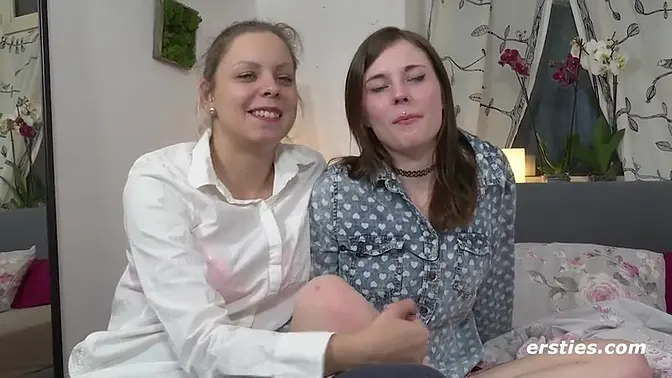 Brunette babe teases Julia P's erogenous zones