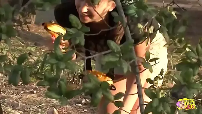 Brunette babes enjoy lesbian threesome and huge ass