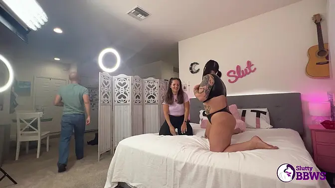 Brunette BBW wife films hubby's big dick