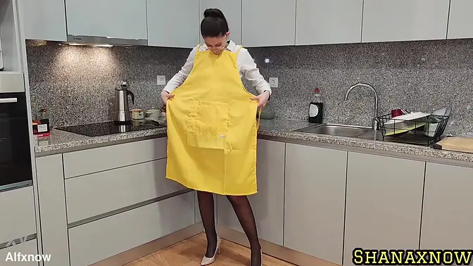 Brunette stepdaughter humiliates step dad with tight apron