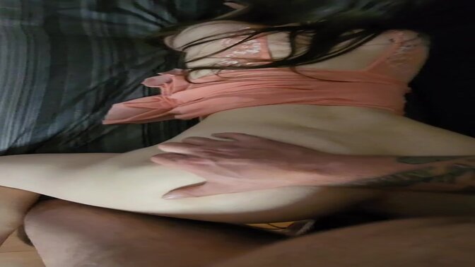 Bubblebuttmilf Collegegirl gets double creampied by stranger in a surprise