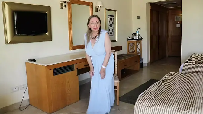 Busty mature cougar lures young men for hot sex