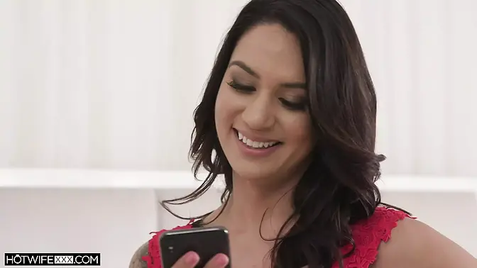 Cheating Latina MILF sucks cock deepthroat in high heels