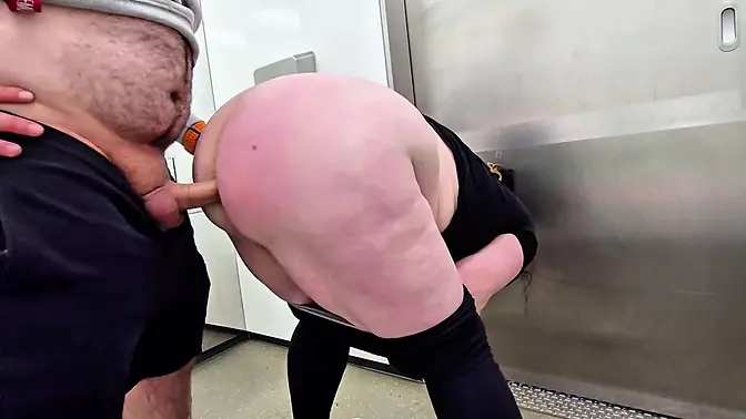 Cheating wife gets fucked in public toilet by complete stranger